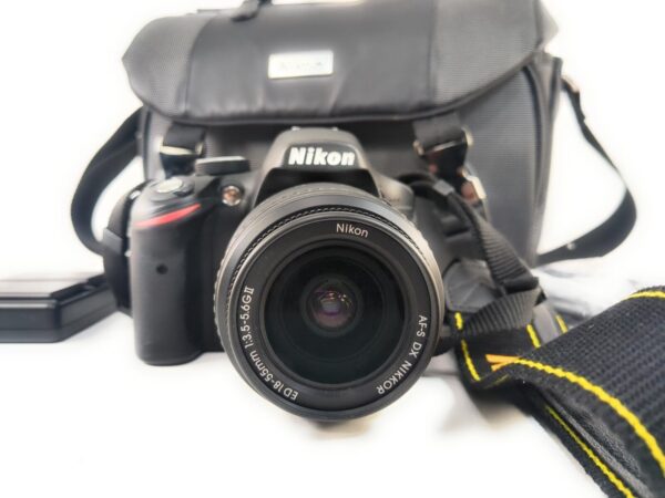 Nikon D3200 24.2MP Digital SLR Camera Kit AF-S DX VR II 18-55mm lens with bag - Image 3