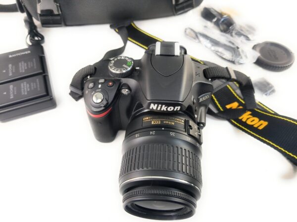 Nikon D3200 24.2MP Digital SLR Camera Kit AF-S DX VR II 18-55mm lens with bag - Image 6