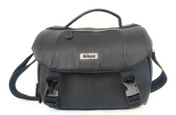 Nikon D3200 24.2MP Digital SLR Camera Kit AF-S DX VR II 18-55mm lens with bag - Image 9