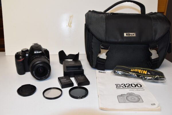 Nikon 3200D  DSLR 24.2 MP Camera Kit